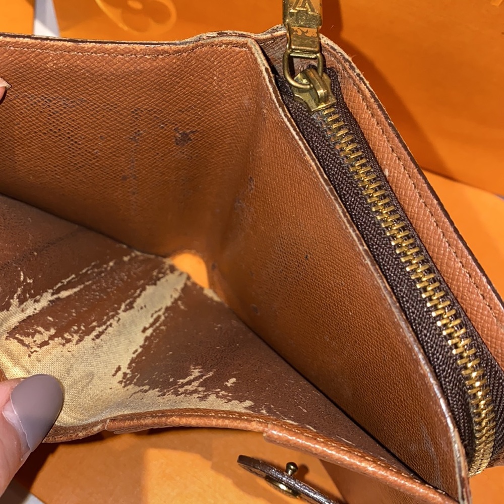 Auth Louis Vuitton Paris monogram compact zip bifold wallet leather interior - Picture 8 of 14